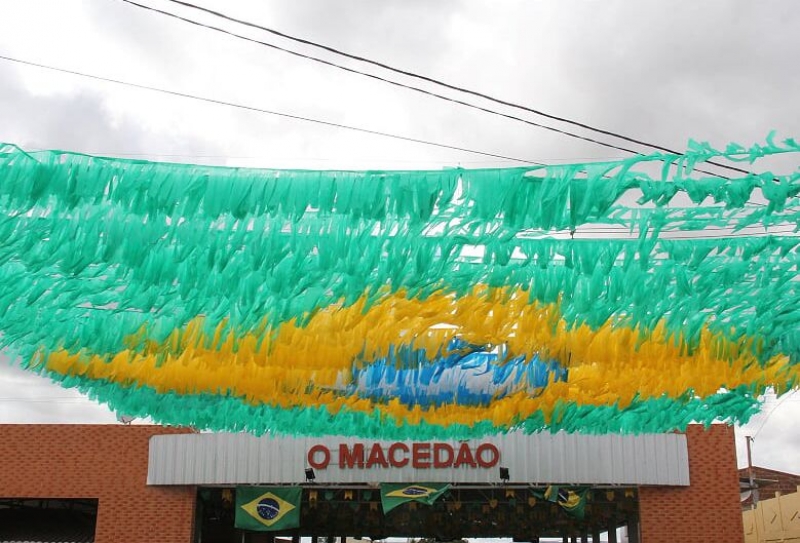 Prefeitura de Ipueira realiza ornamentação alusiva à Copa do Mundo de Futebol