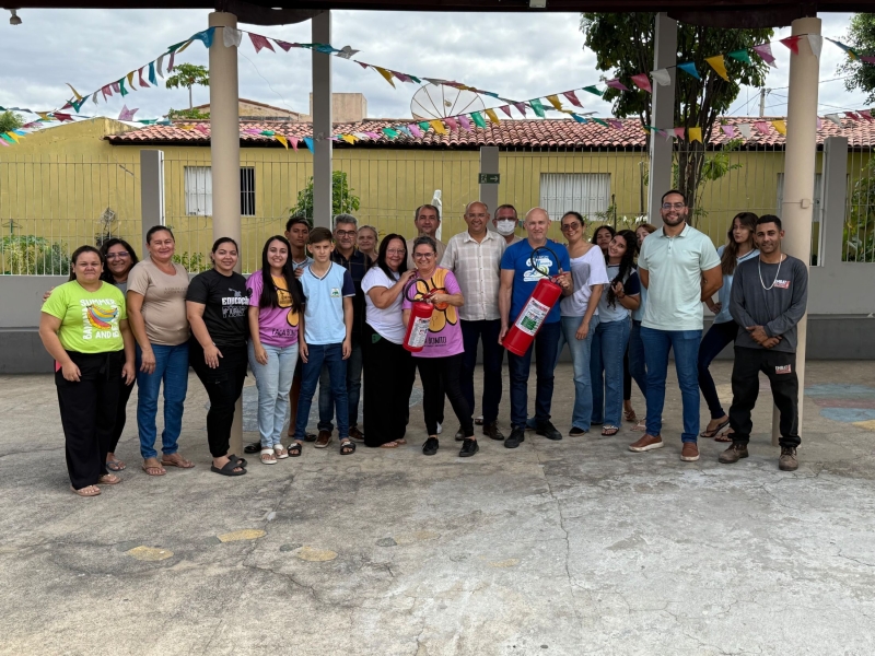 Segurança reforçada em Ipueira: extintores são instalados e equipes recebem capaci...